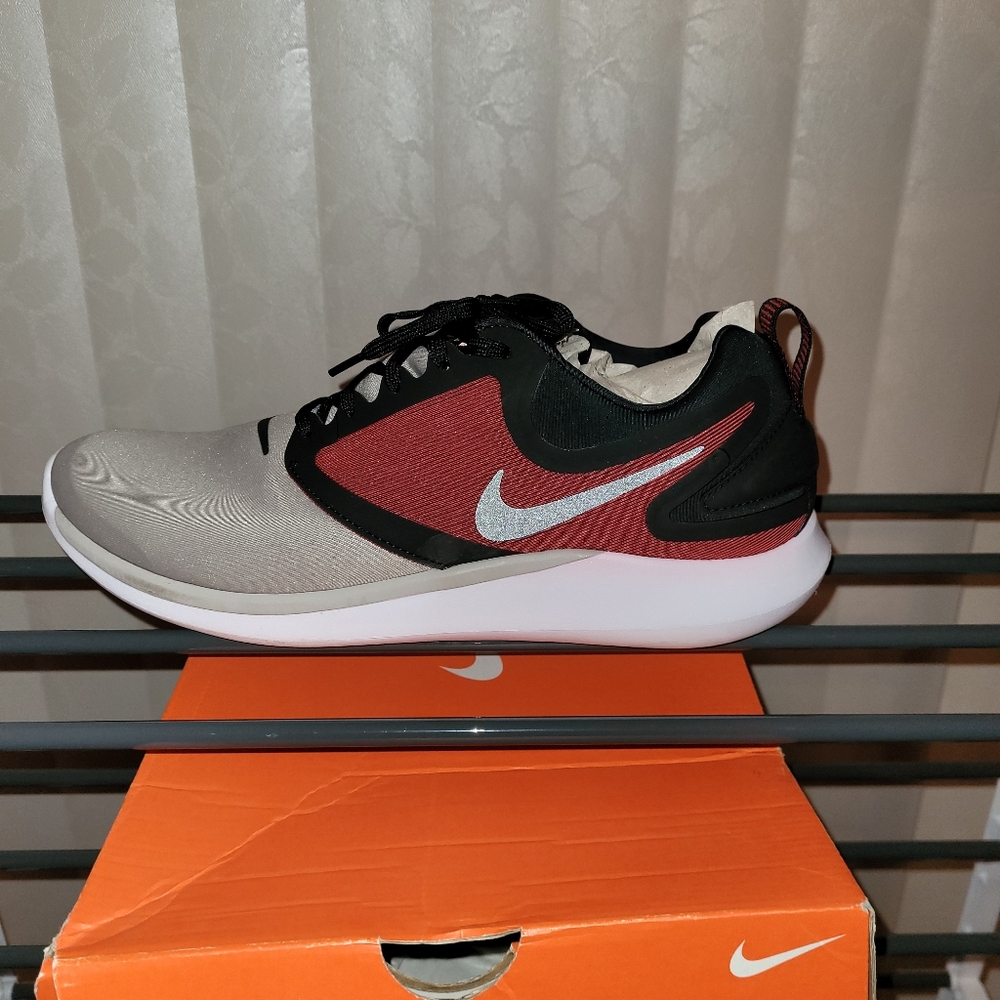 Nike, Size 13, Tan with Red and black
